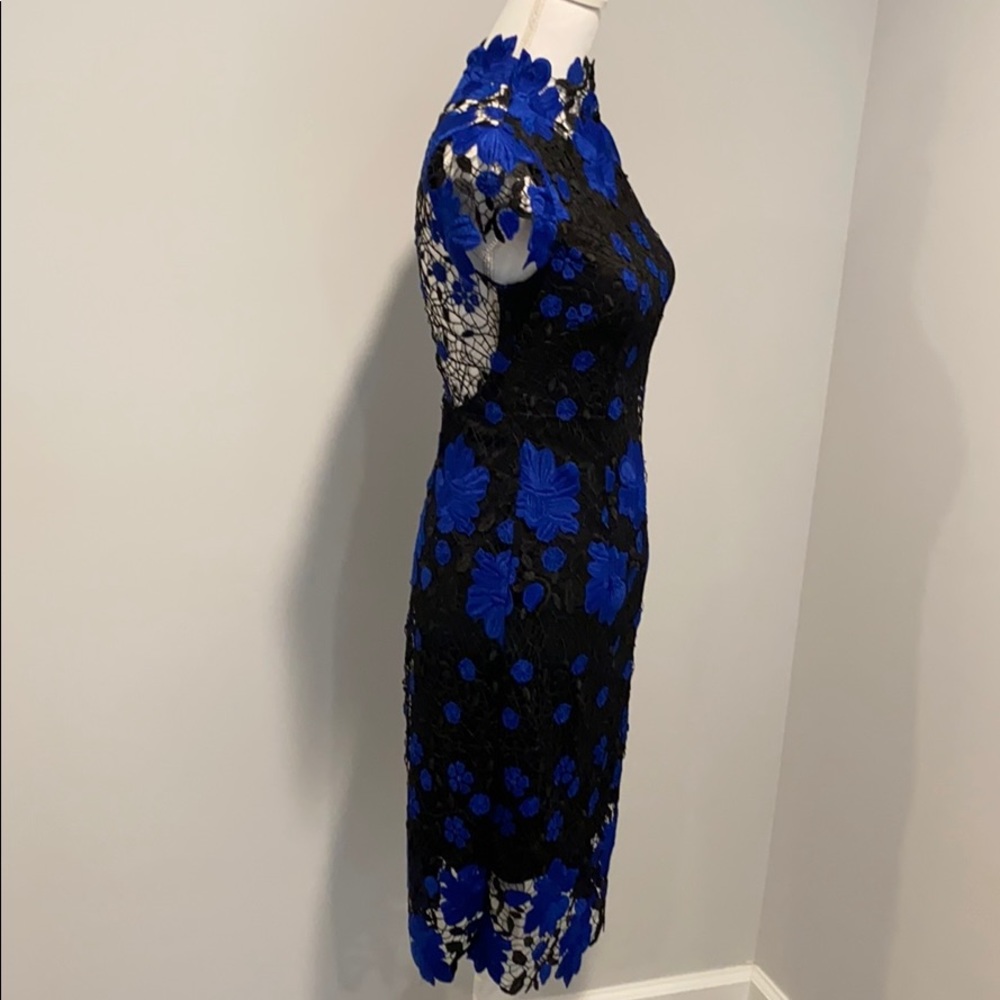 Laundry by Shelli Segal Mock-Neck Lace Web Dress - Picture 11 of 15